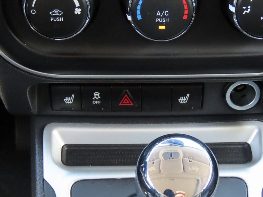 Thumbnail: 2017 Jeep Compass - 25