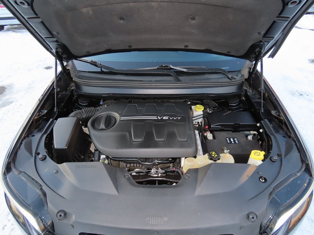 Thumbnail: 2019 Jeep Cherokee - 9