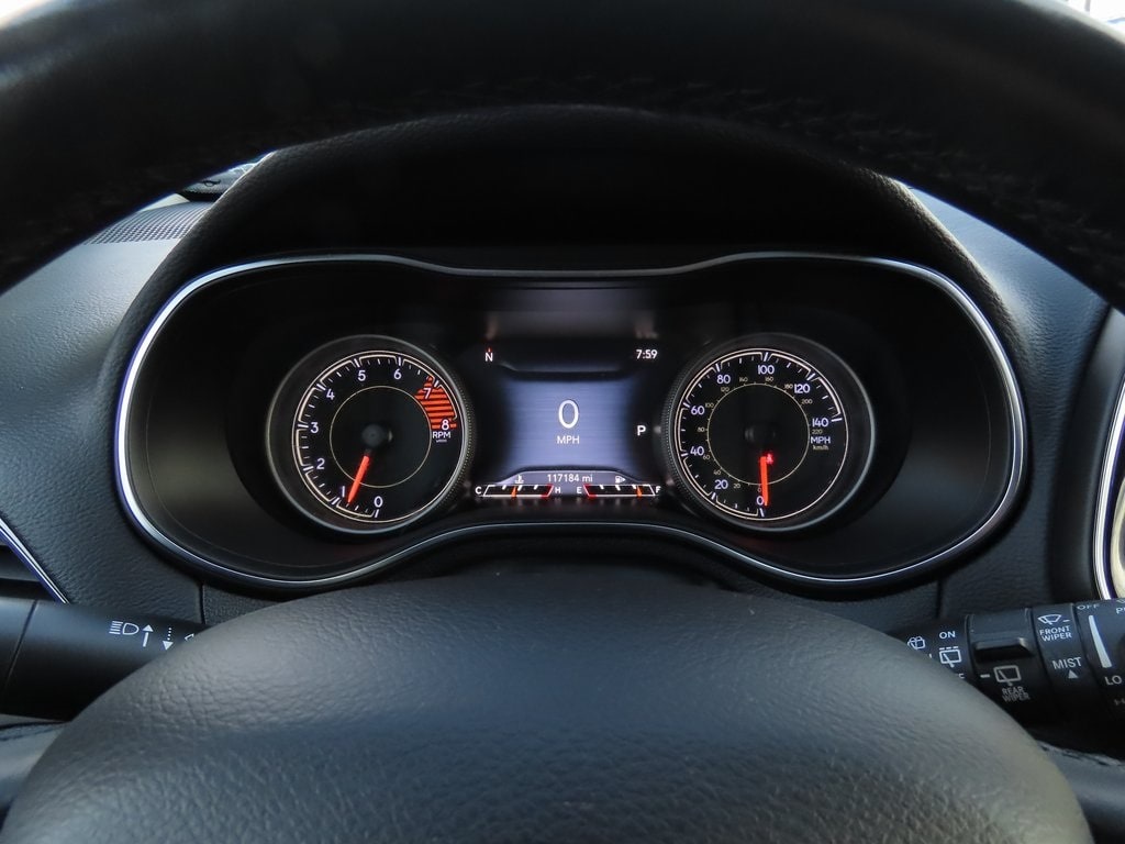 Thumbnail: 2019 Jeep Cherokee - 16