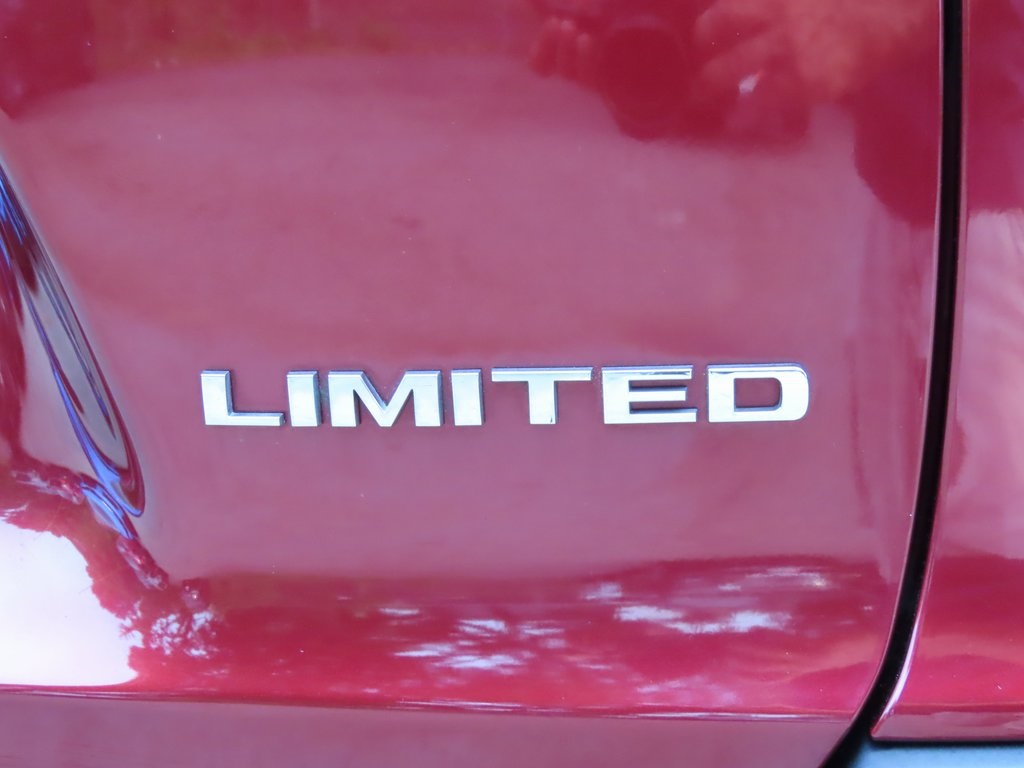 Thumbnail: 2019 Jeep Cherokee - 7