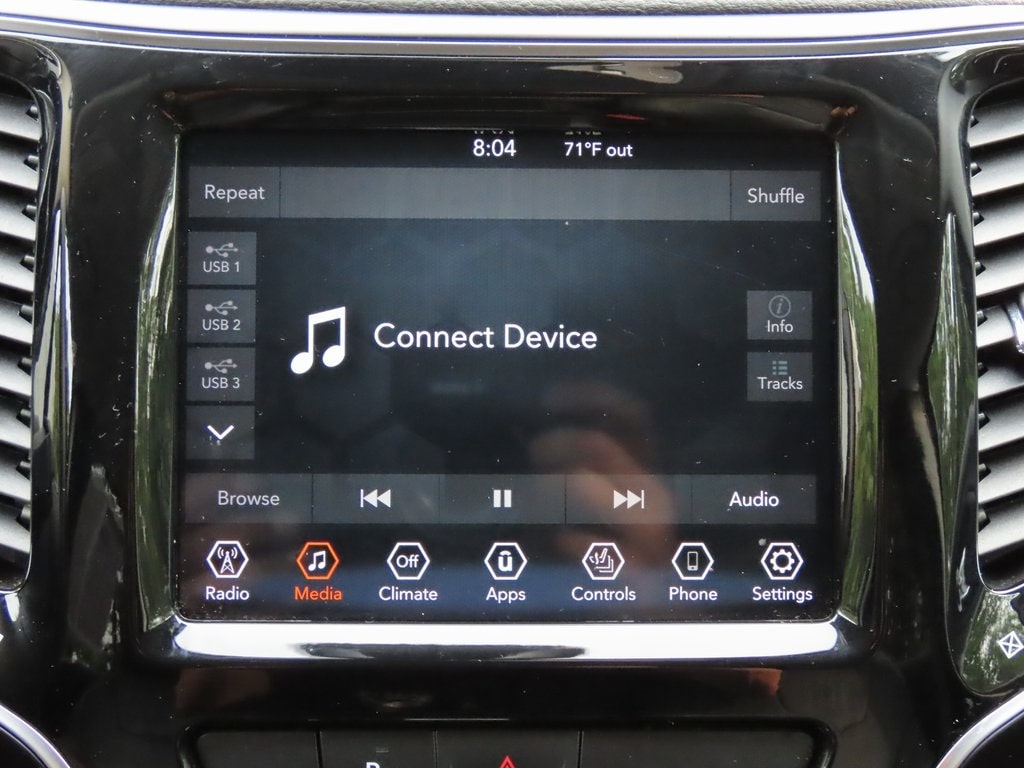 Thumbnail: 2019 Jeep Cherokee - 25