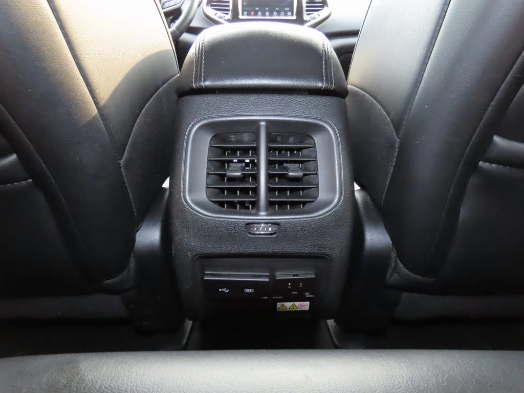 Thumbnail: 2019 Jeep Cherokee - 27