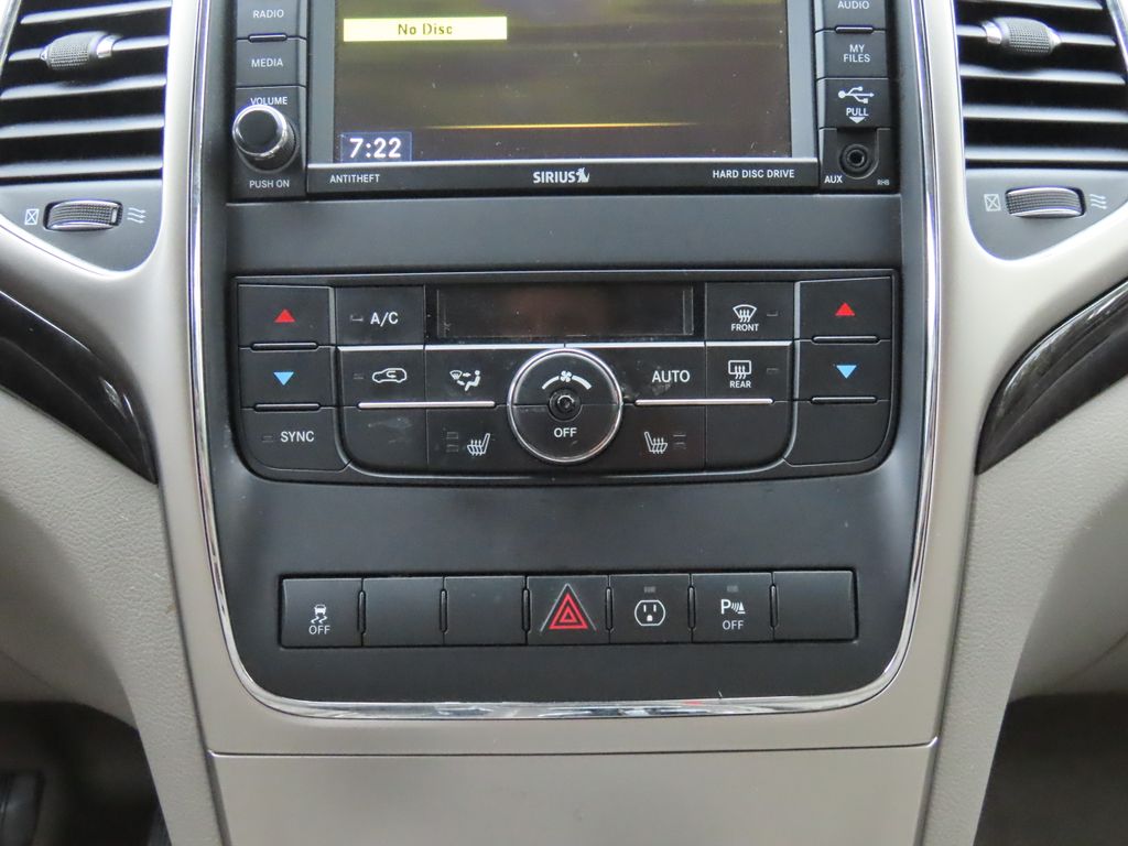 Thumbnail: 2013 Jeep Grand Cherokee - 23