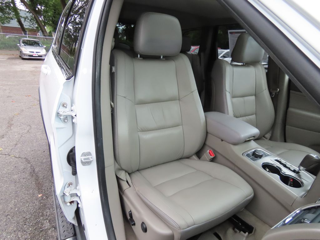 Thumbnail: 2013 Jeep Grand Cherokee - 12