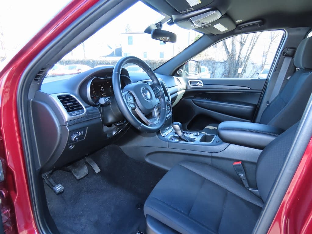 2021 Jeep Grand Cherokee Laredo 9