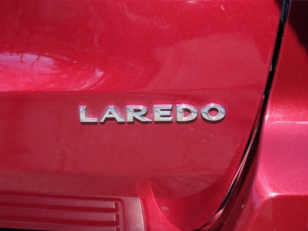 2021 Jeep Grand Cherokee Laredo 5