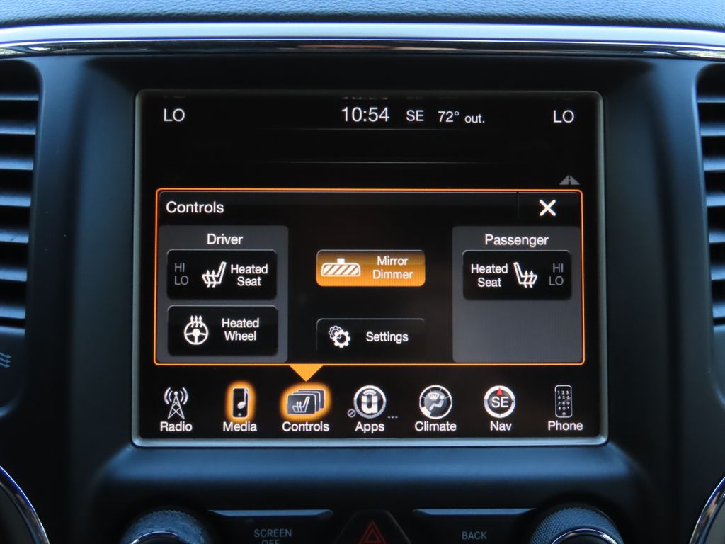 Thumbnail: 2015 Jeep Grand Cherokee - 25