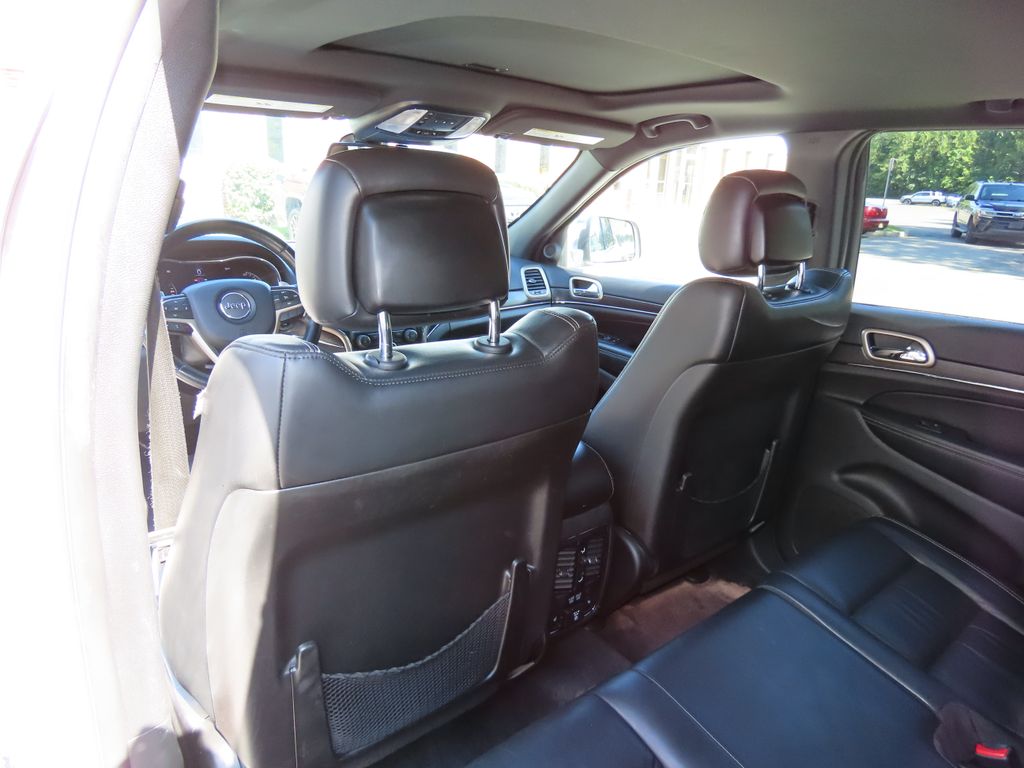 Thumbnail: 2015 Jeep Grand Cherokee - 22