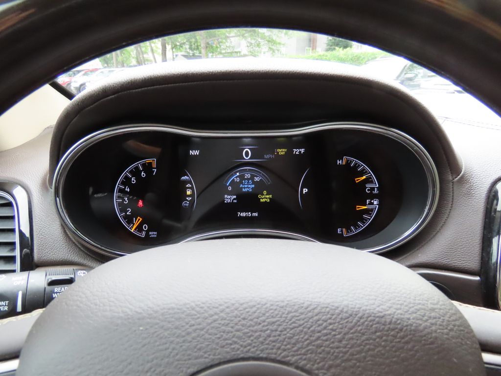 Thumbnail: 2019 Jeep Grand Cherokee - 16