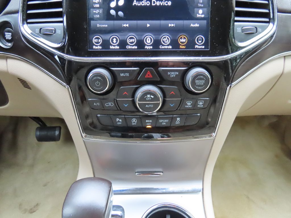 Thumbnail: 2019 Jeep Grand Cherokee - 29
