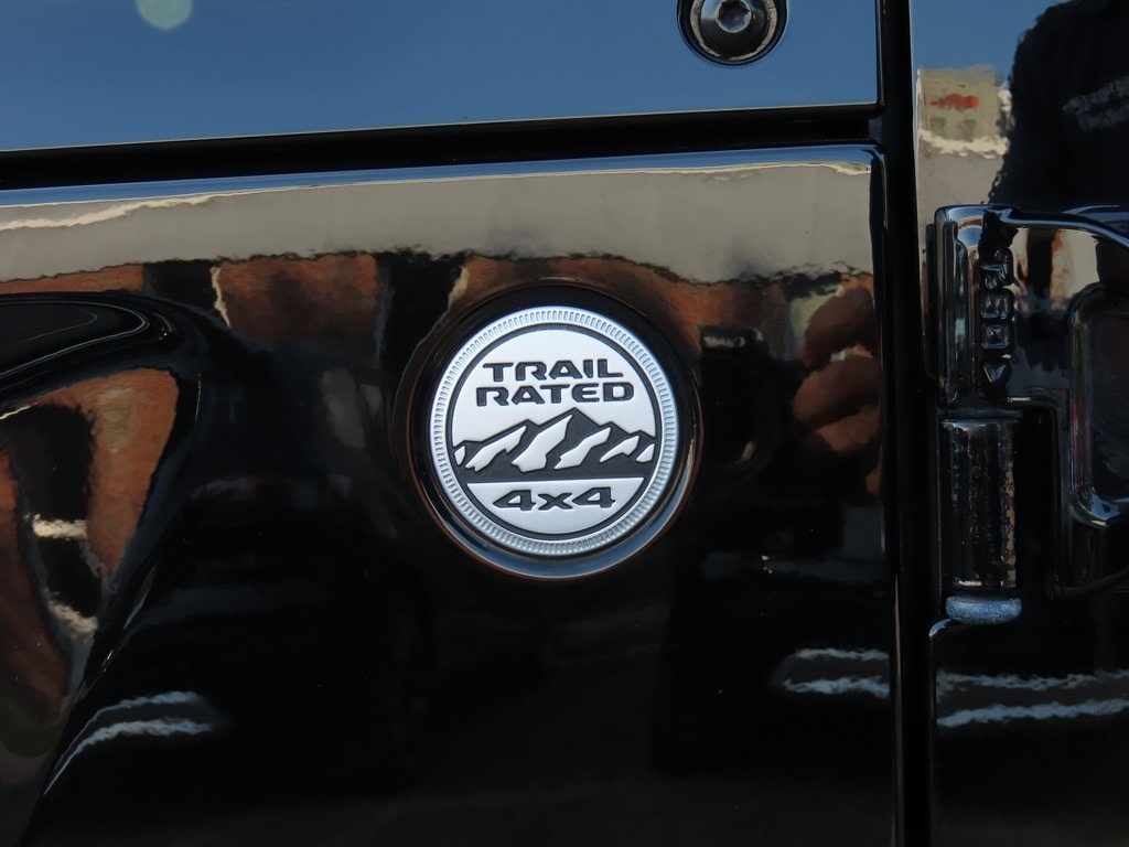 Thumbnail: 2020 Jeep Gladiator - 21