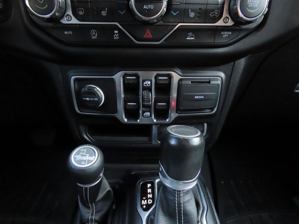 Thumbnail: 2020 Jeep Gladiator - 16