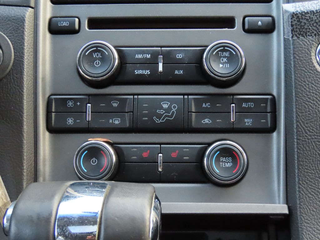Thumbnail: 2011 Ford Taurus - 25