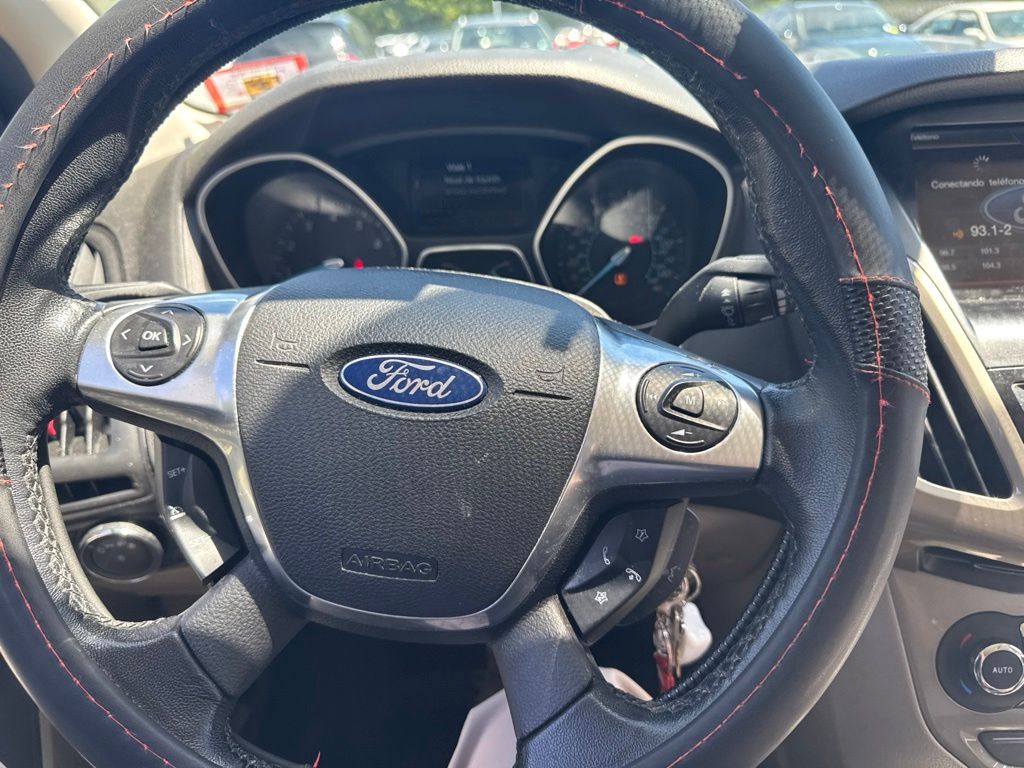 Thumbnail: 2012 Ford Focus - 2