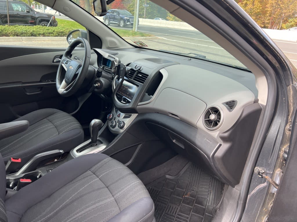 Thumbnail: 2014 Chevrolet Sonic - 2