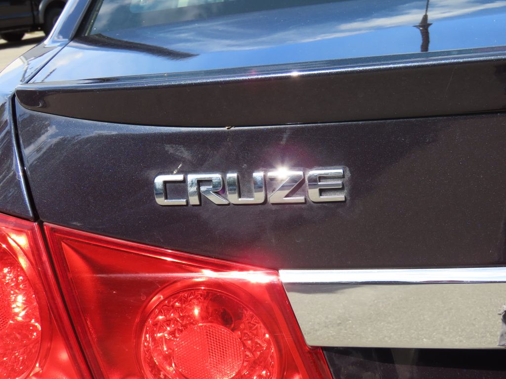 Thumbnail: 2014 Chevrolet Cruze - 7