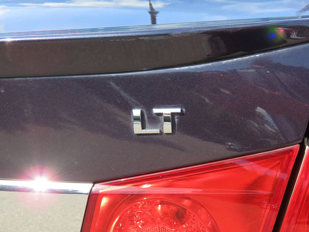 Thumbnail: 2014 Chevrolet Cruze - 20