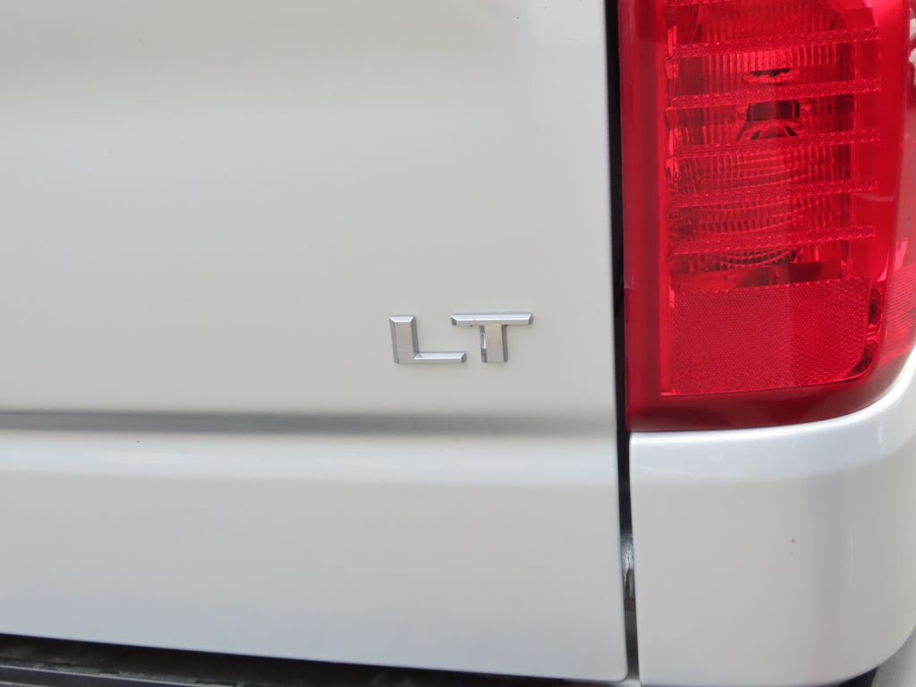 Thumbnail: 2022 Chevrolet Silverado 1500 - 21