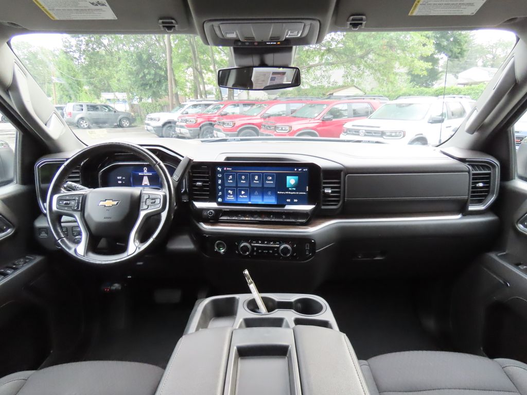 Thumbnail: 2022 Chevrolet Silverado 1500 - 9