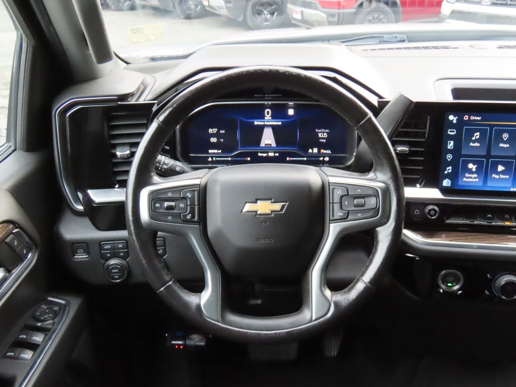Thumbnail: 2022 Chevrolet Silverado 1500 - 13