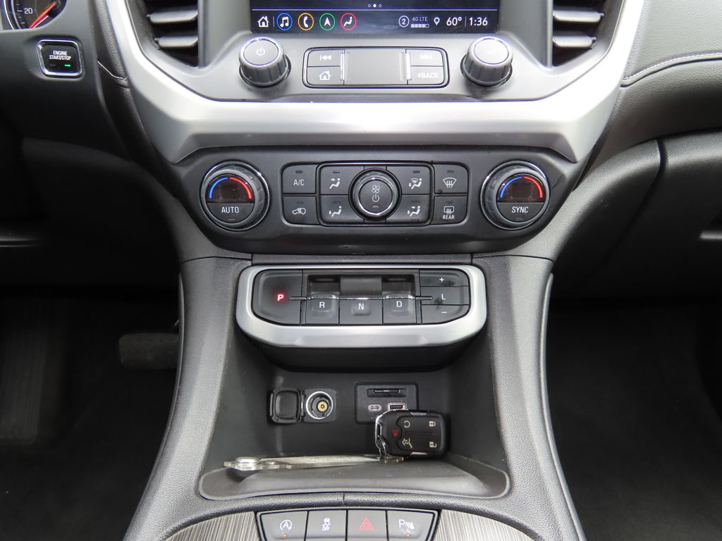 Thumbnail: 2023 GMC Acadia - 28