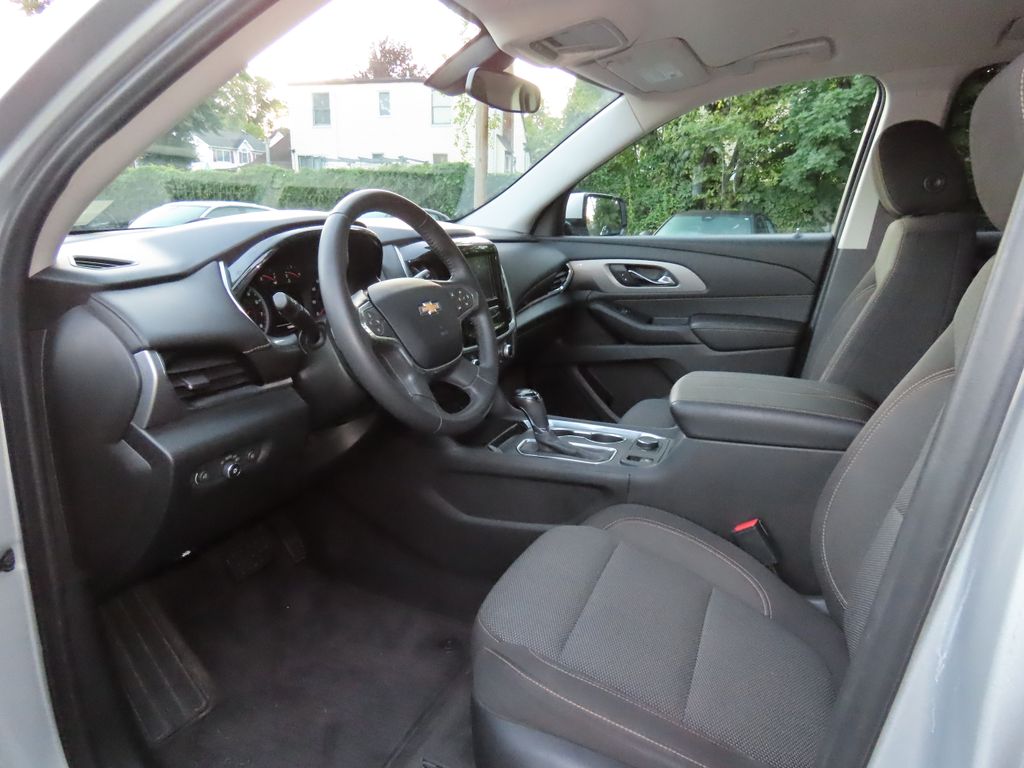 Thumbnail: 2019 Chevrolet Traverse - 11