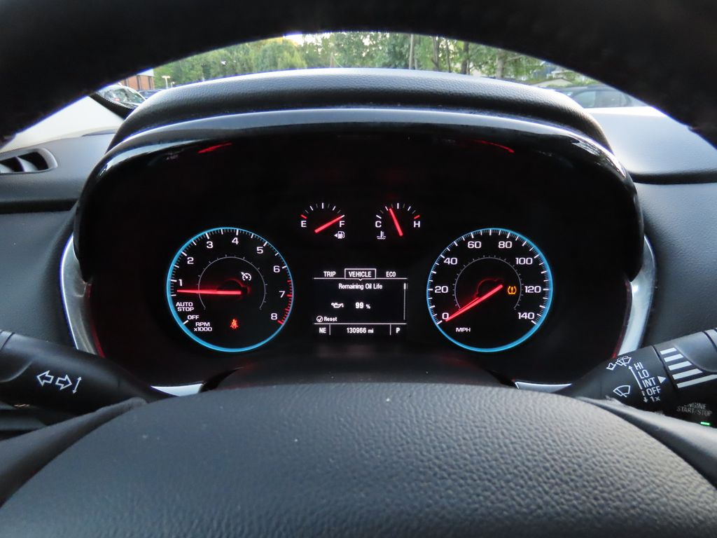 Thumbnail: 2019 Chevrolet Traverse - 16