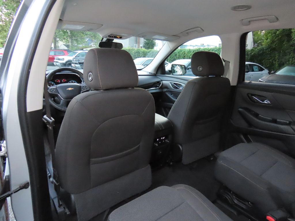 Thumbnail: 2019 Chevrolet Traverse - 23