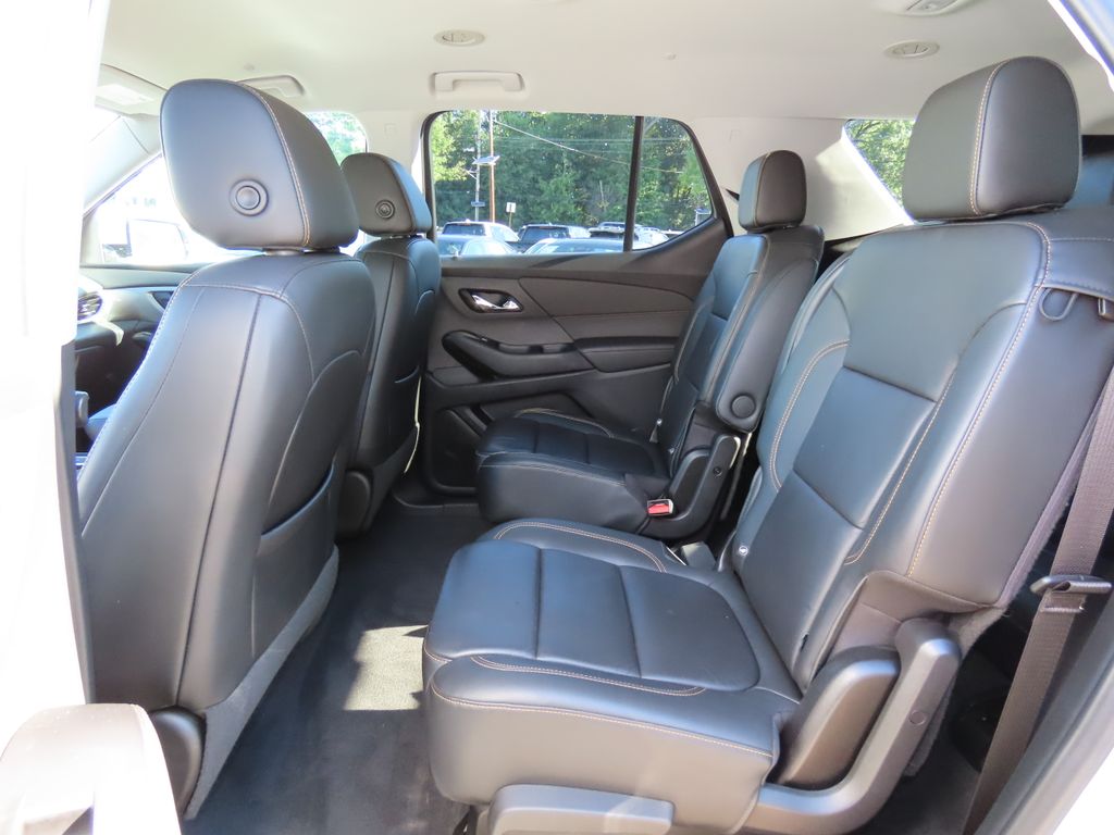 Thumbnail: 2020 Chevrolet Traverse - 12