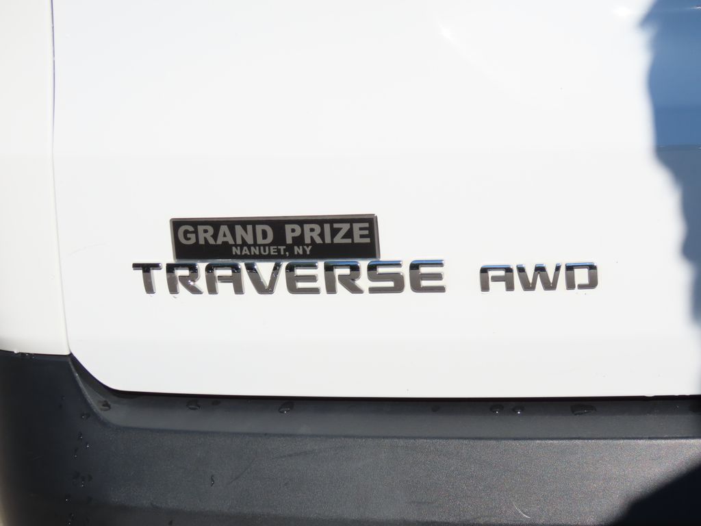 Thumbnail: 2020 Chevrolet Traverse - 6