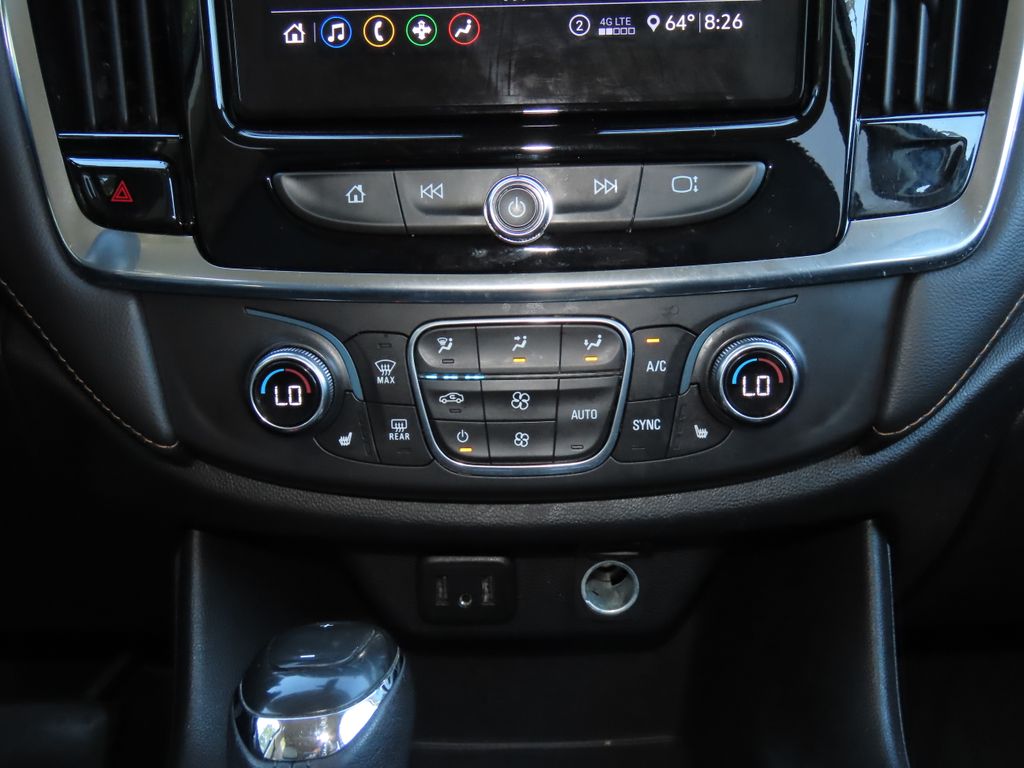 Thumbnail: 2020 Chevrolet Traverse - 25