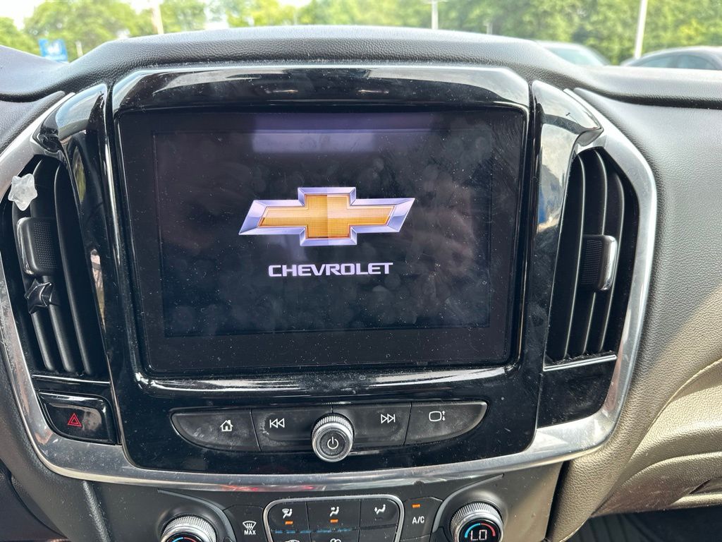 Thumbnail: 2020 Chevrolet Traverse - 6