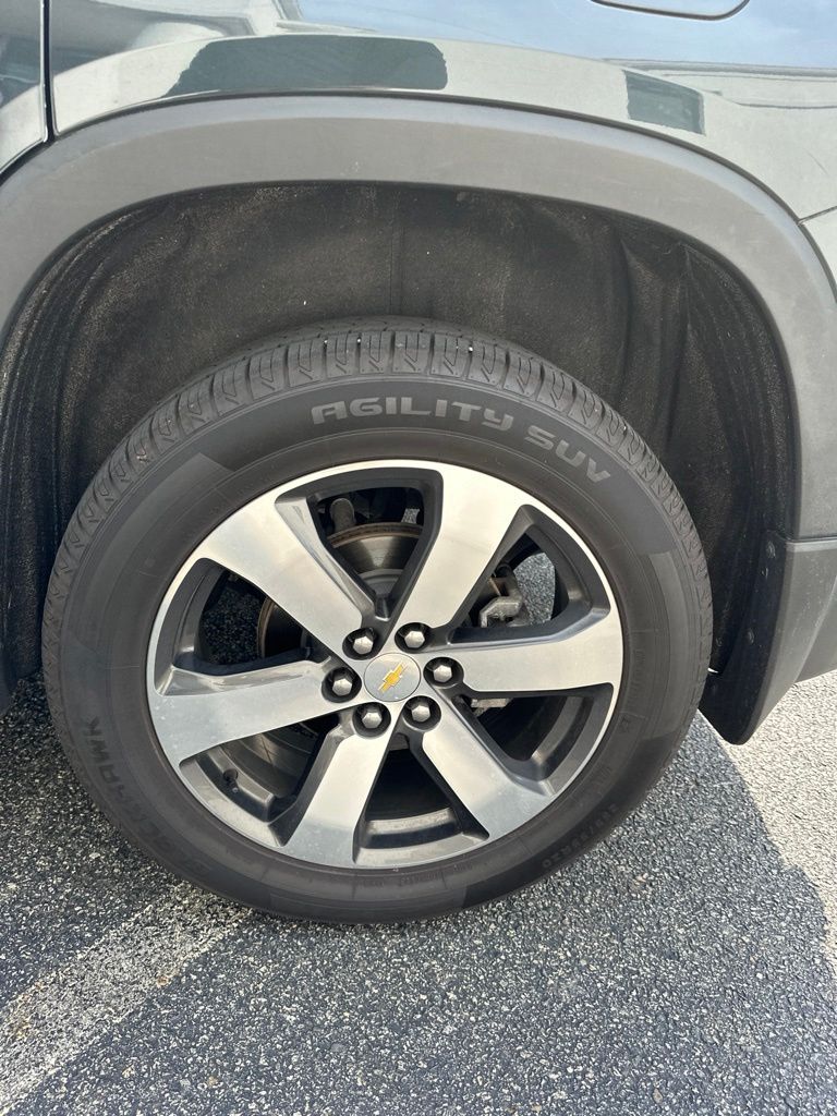 Thumbnail: 2020 Chevrolet Traverse - 5