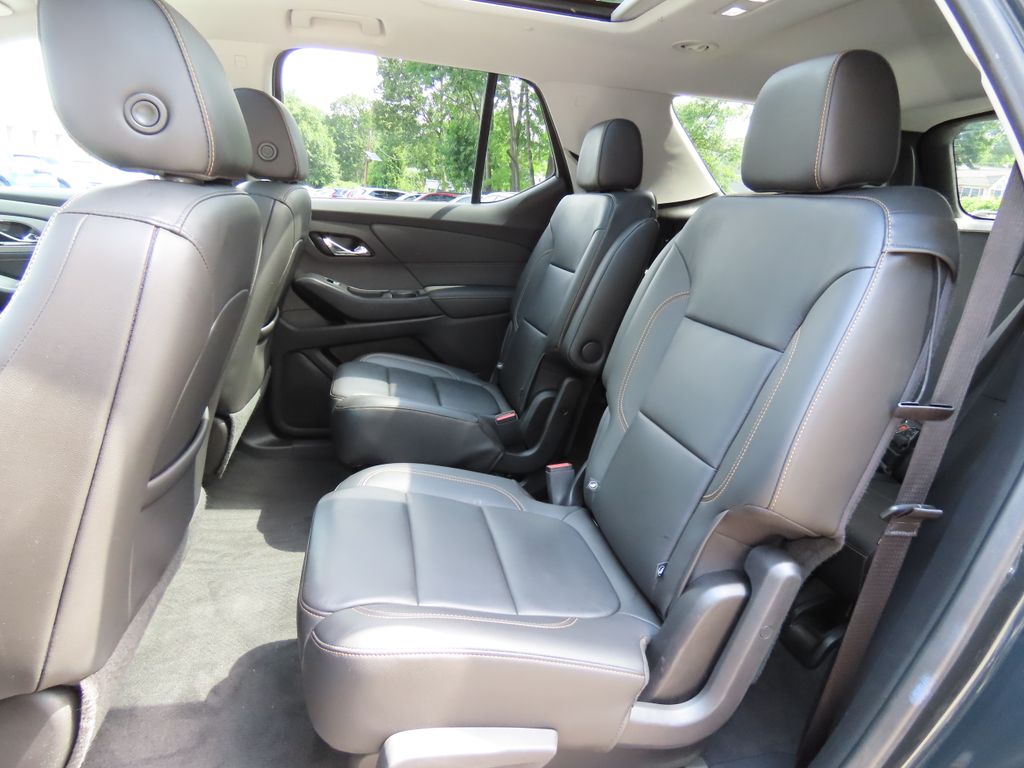 Thumbnail: 2020 Chevrolet Traverse - 12