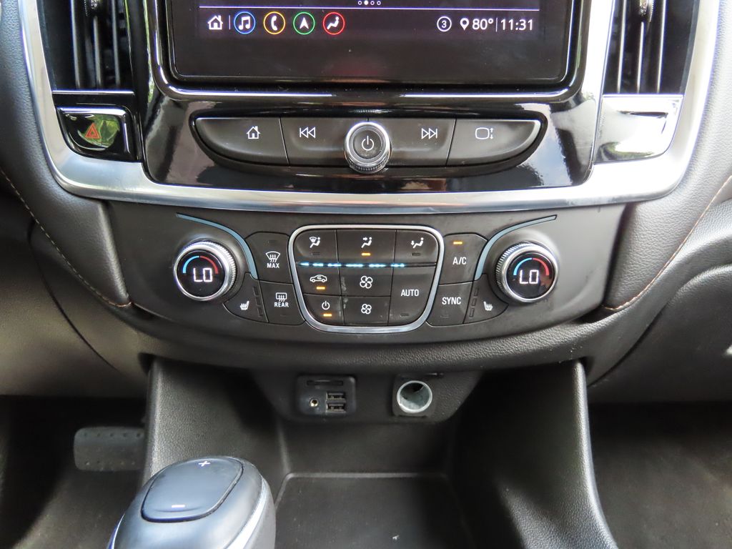 Thumbnail: 2020 Chevrolet Traverse - 28