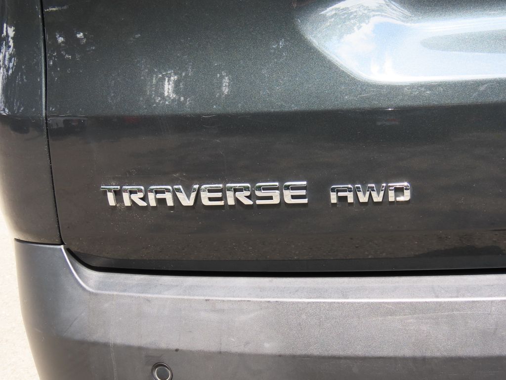 Thumbnail: 2020 Chevrolet Traverse - 6