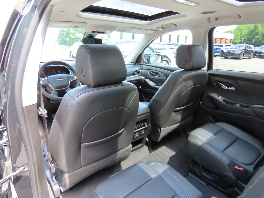 Thumbnail: 2020 Chevrolet Traverse - 24