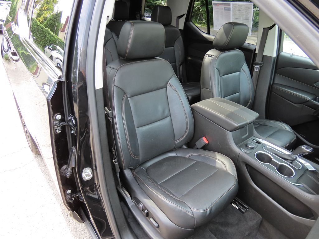 Thumbnail: 2019 Chevrolet Traverse - 10