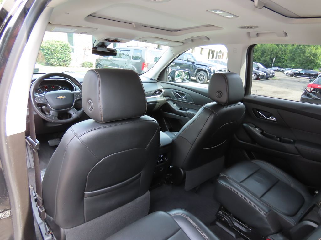 Thumbnail: 2019 Chevrolet Traverse - 24