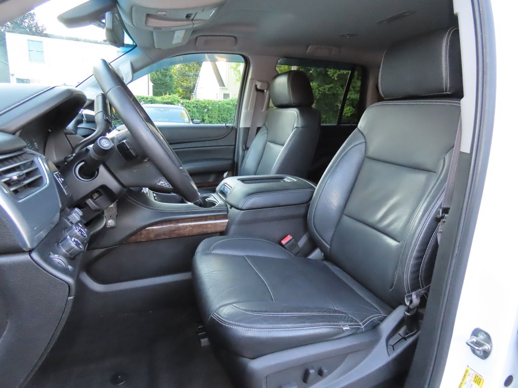 Thumbnail: 2016 Chevrolet Tahoe - 10