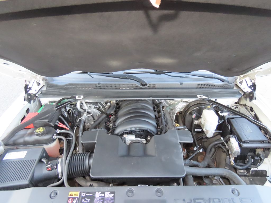 Thumbnail: 2016 Chevrolet Tahoe - 8