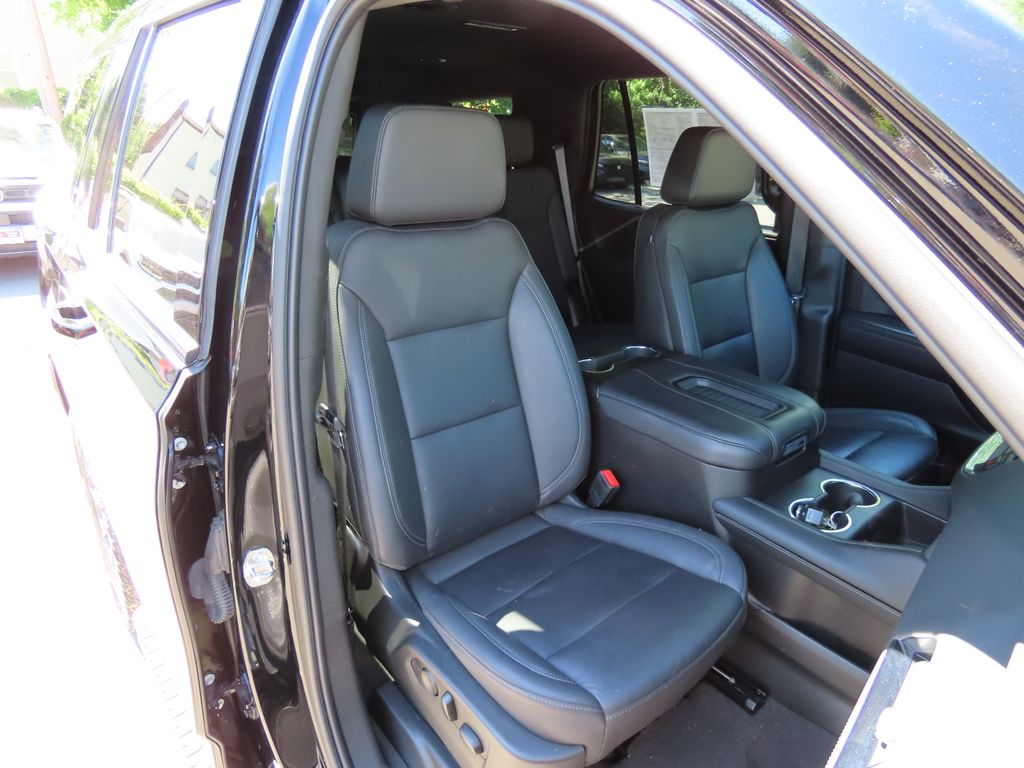 Thumbnail: 2023 Chevrolet Tahoe - 11