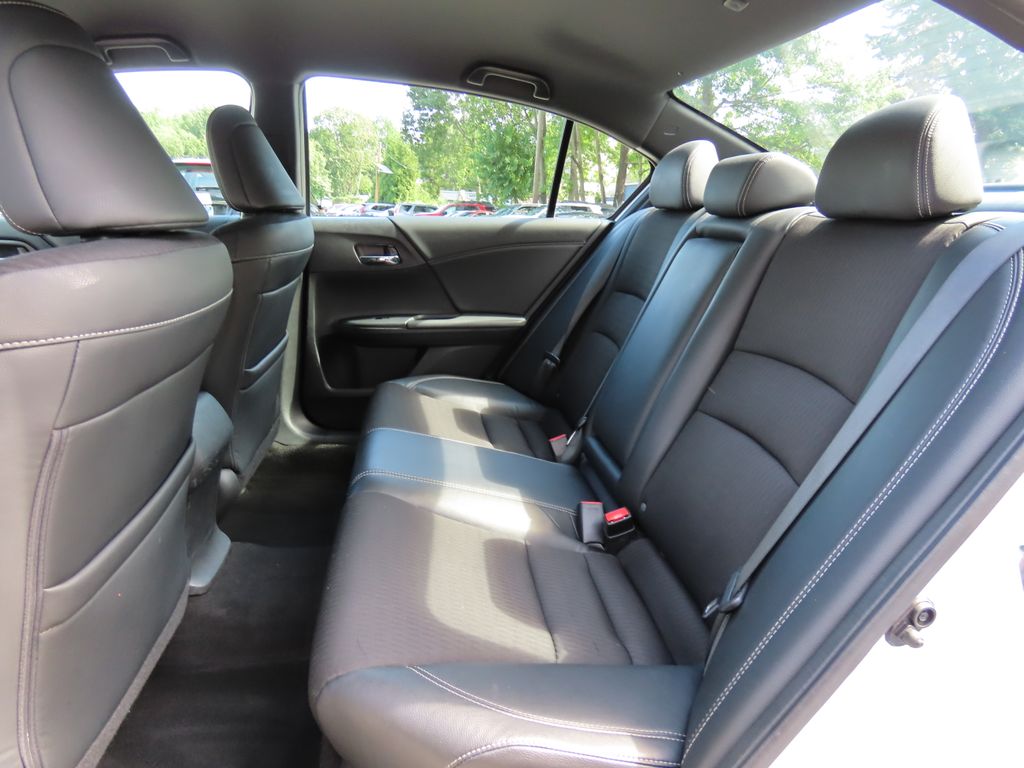Thumbnail: 2017 Honda Accord - 11