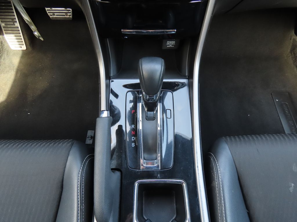 Thumbnail: 2017 Honda Accord - 13
