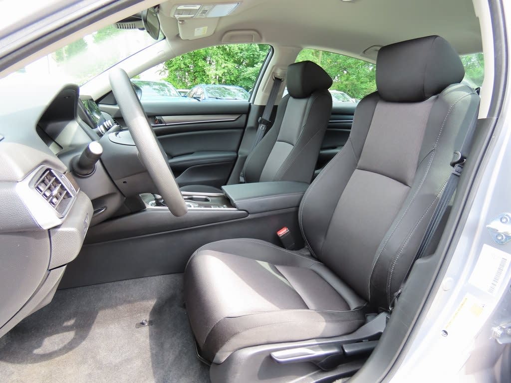 2022 Honda Accord LX 12