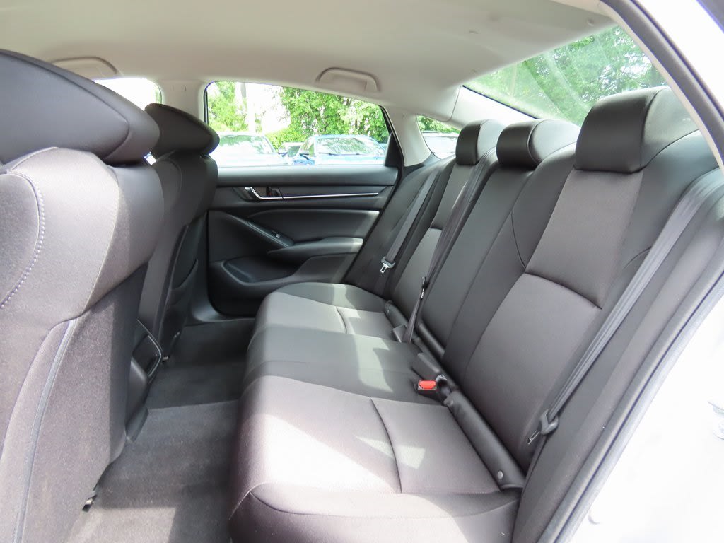 2022 Honda Accord LX 13