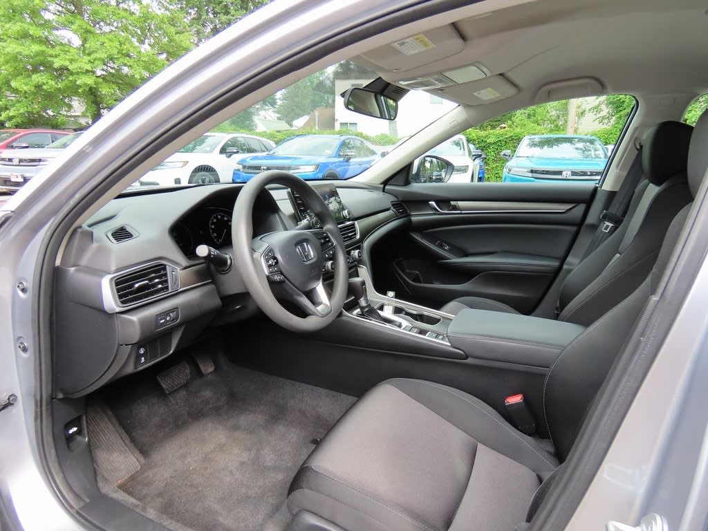 2022 Honda Accord LX 11