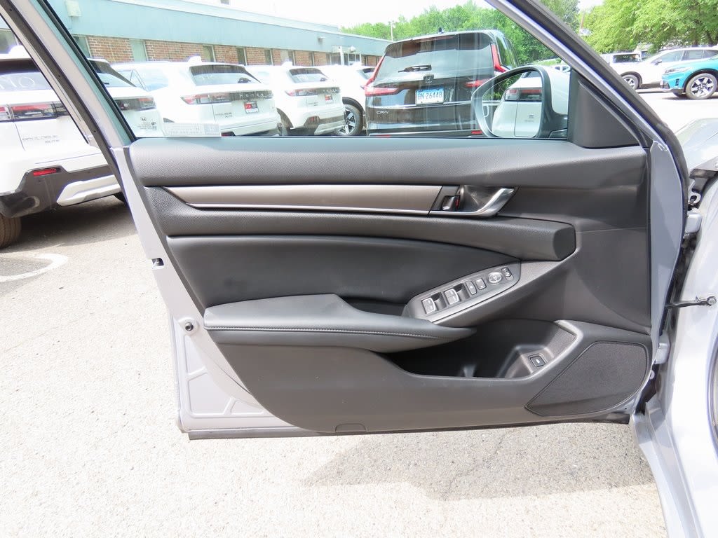 2022 Honda Accord LX 21