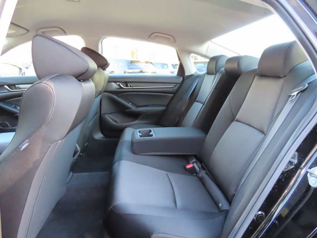 2022 Honda Accord LX 11