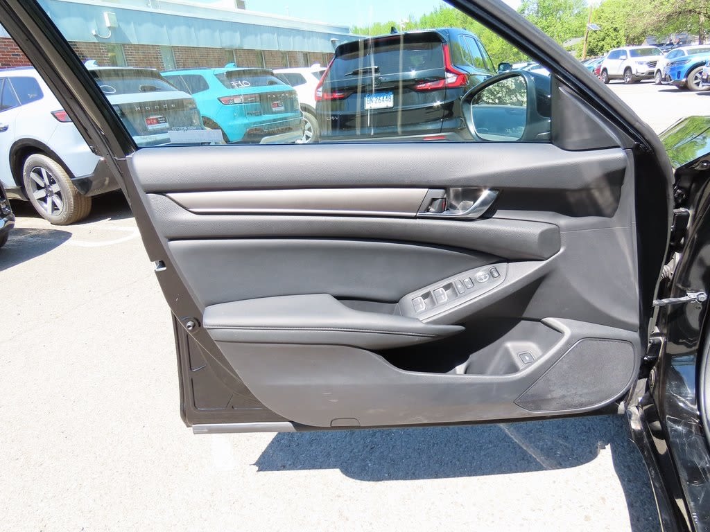 2022 Honda Accord LX 21